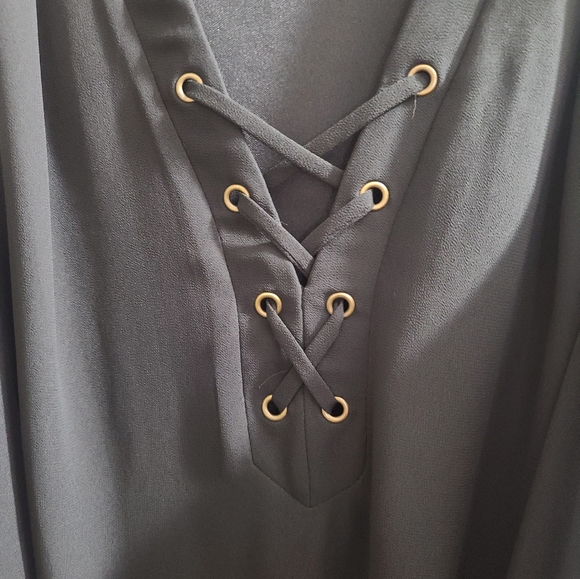 Dress - Picture 2 of 9